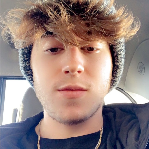 Meet your Posher, Myles - Picture 5 of 6